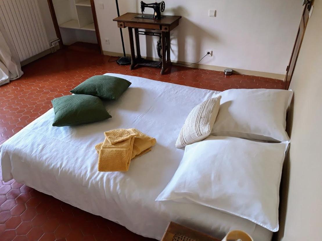 Le Clos Du Verger La Motte-du-Caire Ngoại thất bức ảnh